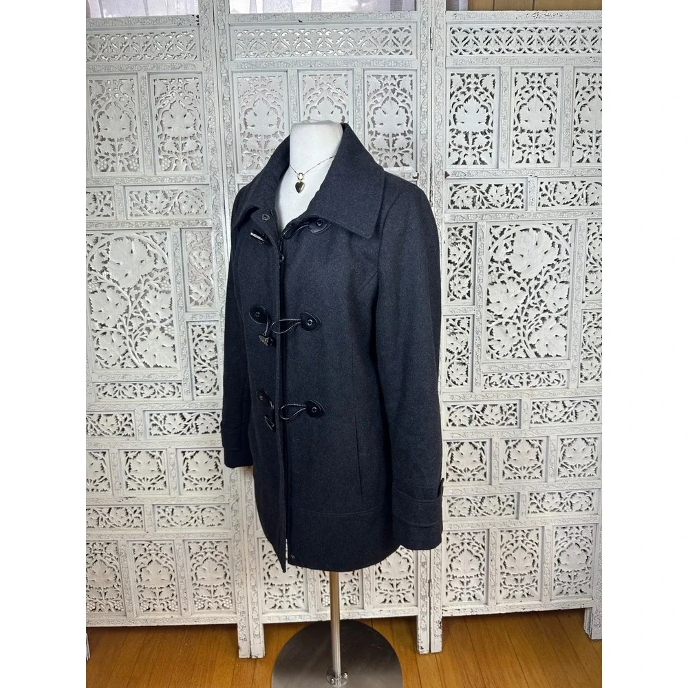 Calvin Klein Jeans size tag
